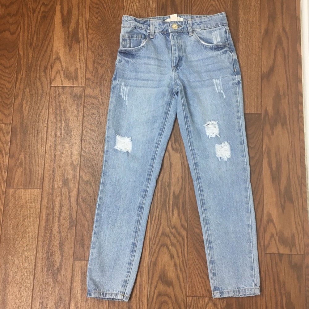 Forever 21 Girls Light Wash Distressed Jeans